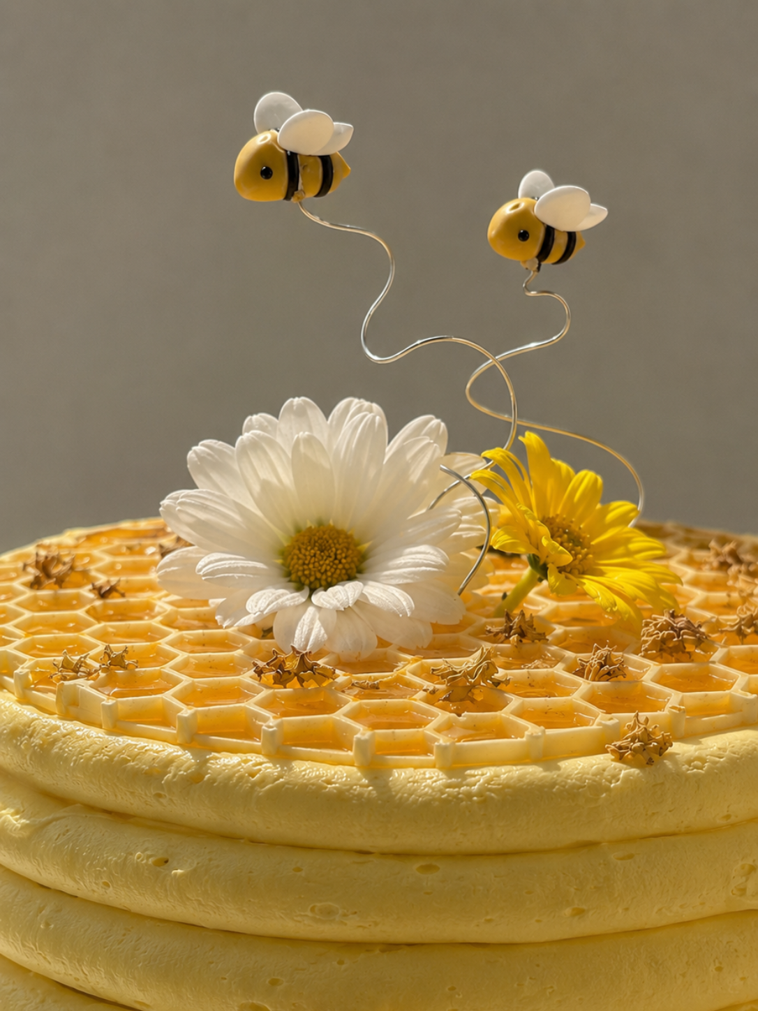 She found her honey - Bridal Shower Torte