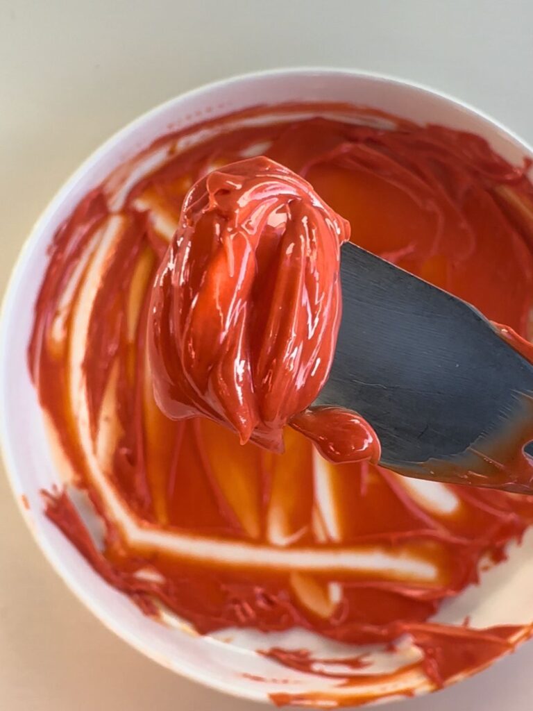 Tortenfarben mischen: 17 Farbtöne aus wenigen Basic-Farben